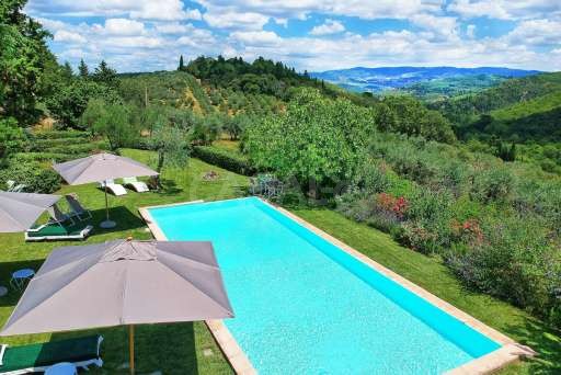 Villa Sonia, Pool, Garten, Sonnenliege, Sonnenschirm, Aussicht, Rasenfläche