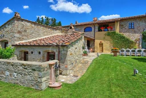 Villa Sonia, Garten, Haus, Esstisch, Rasengläche