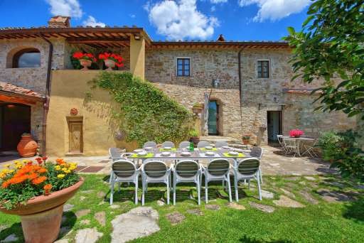 Villa Sonia, Garten, Haus, Terrasse, Esstisch, Essbereich