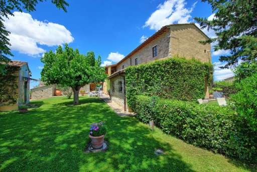 Villa Sonia, Haus, Garten, Rasenfläche