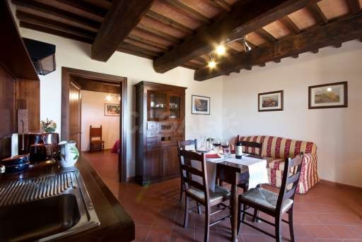 Forte Sorgnano Fienile, Kochnische, Esstisch, Sofa