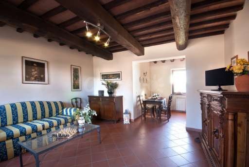 Forte Sorgnano Ginepro, Wohnzimmer, Sofa, Esszimmer, Esstisch, Fernseher