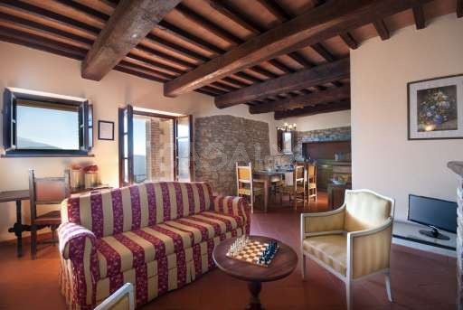 Forte Sorgnano Portico, Wohnzimmer, Fernseher, Sofa, Sessel