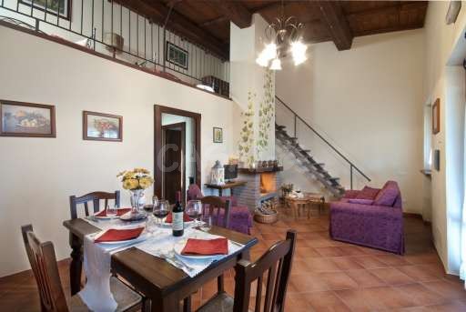 Forte Sorgnano Limonaia, Wohnzimmer, Sofa, Esszimmer, Esstisch, Empore