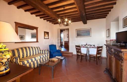 Forte Sorgnano Uliveto, Wohnzimmer, Sofa, Sessel, Esszimmer, Fernseher, Esstisch
