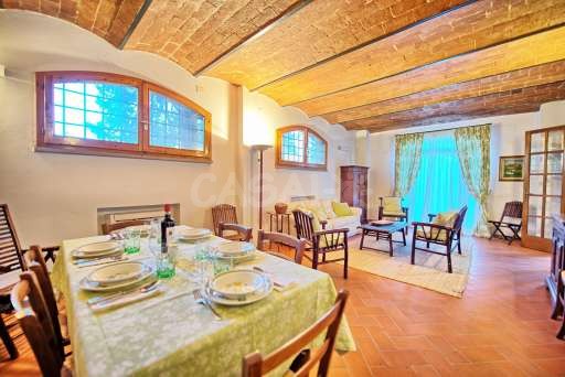 Viletta Montecuccoli Wohnzimmer, Essplatz