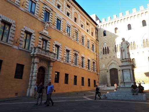 Palazzo Salimbeni Siena