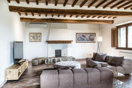 Villa Chiugi